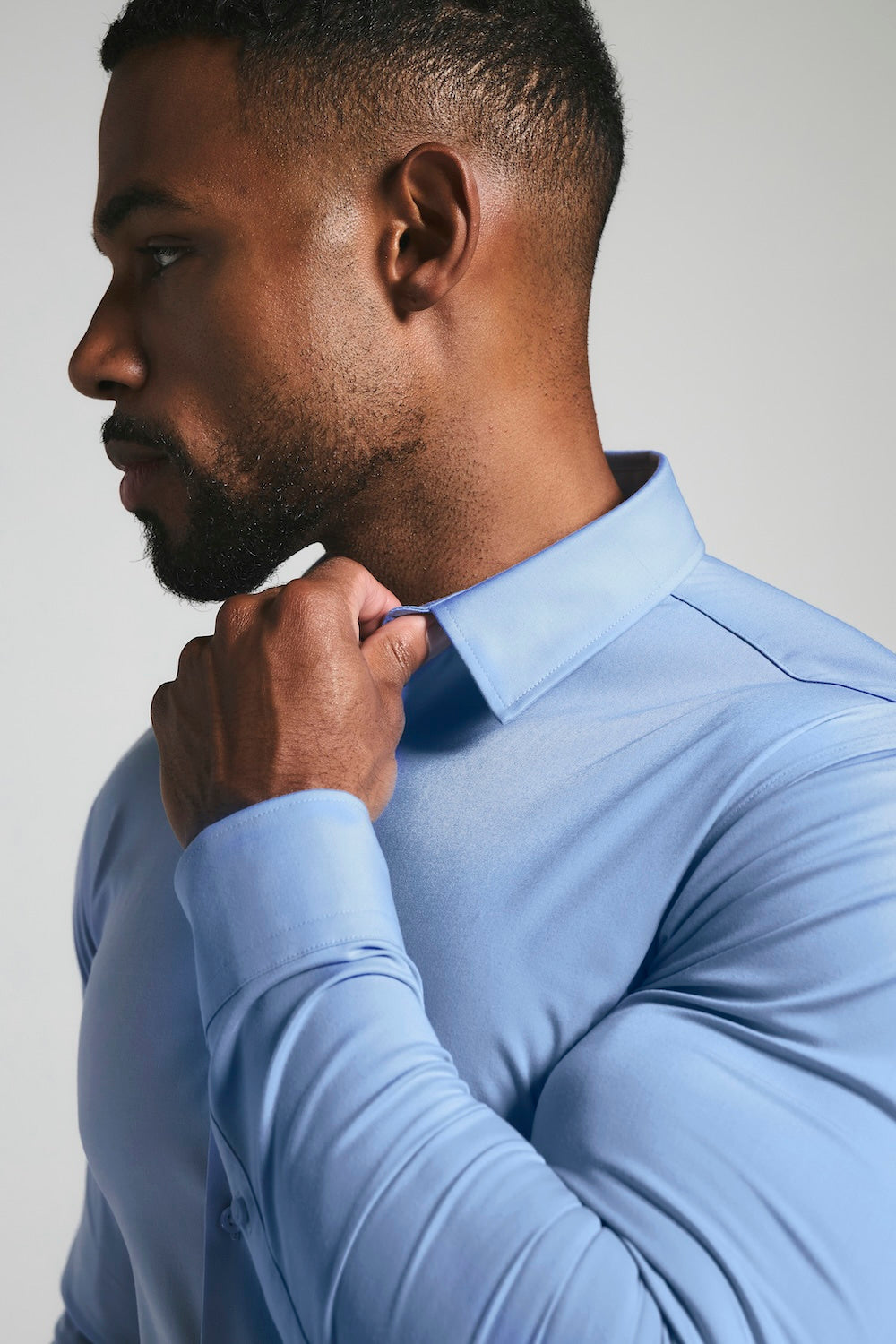 Muscle Fit Dress Shirt in Mid Blue