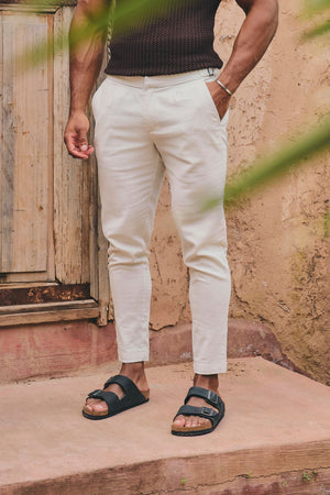 Stretch Linen Blend Cropped Pleated Trousers in Chalk