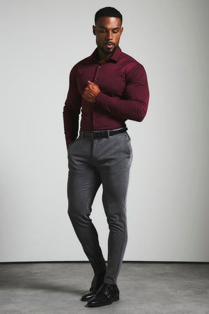 Muscle Fit Dress Shirt in Burgundy