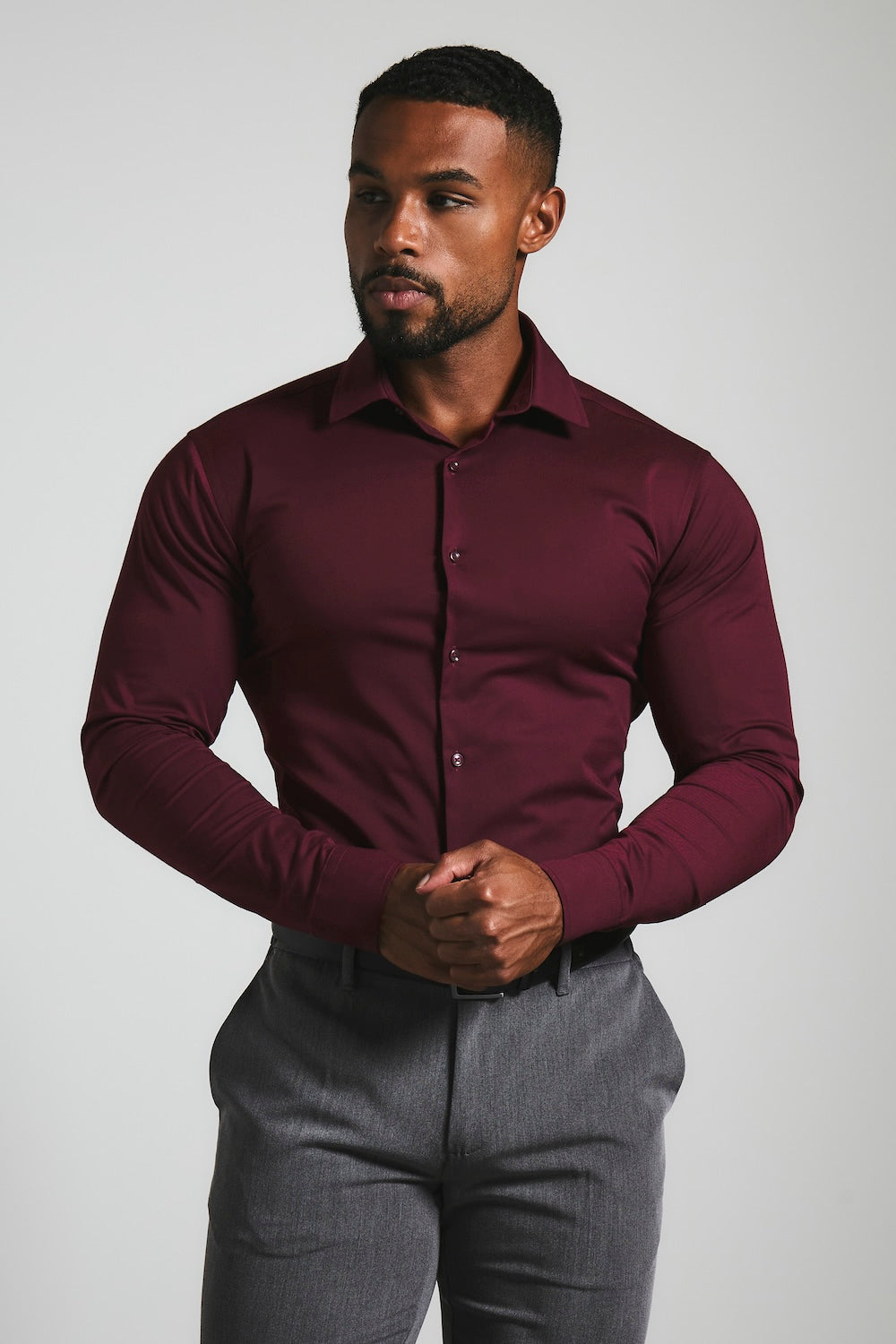 Muscle Fit Dress Shirt in Burgundy