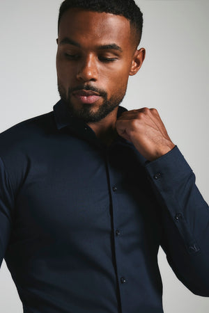 Muscle Fit Dress Shirt in Navy Blue