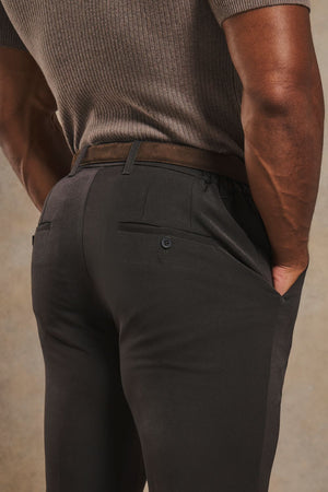 Muscle Fit Essential Trouser in Dark Chocolate