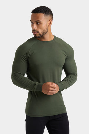 Muscle Fit 3 Pack Long Sleeve T-Shirt in Black, Navy & Khaki