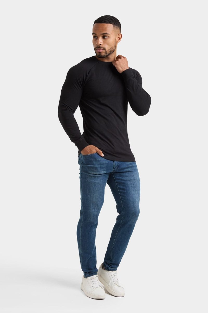 Muscle Fit Long Sleeve T-Shirt in Black - TAILORED ATHLETE - ROW