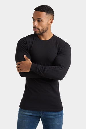 Muscle Fit Long Sleeve T-Shirt in Black - TAILORED ATHLETE - ROW