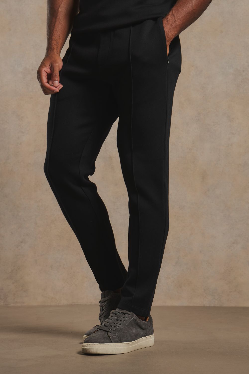 Luxe Sweat Smart Joggers in Black