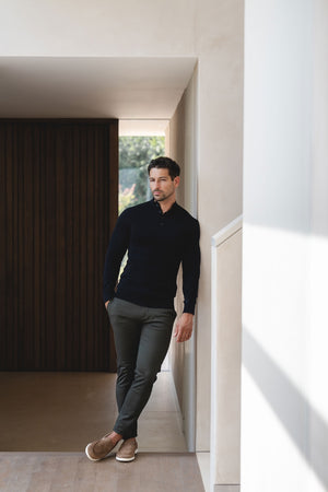 Extra Fine Merino Wool Half Zip Neck Jumper in Black