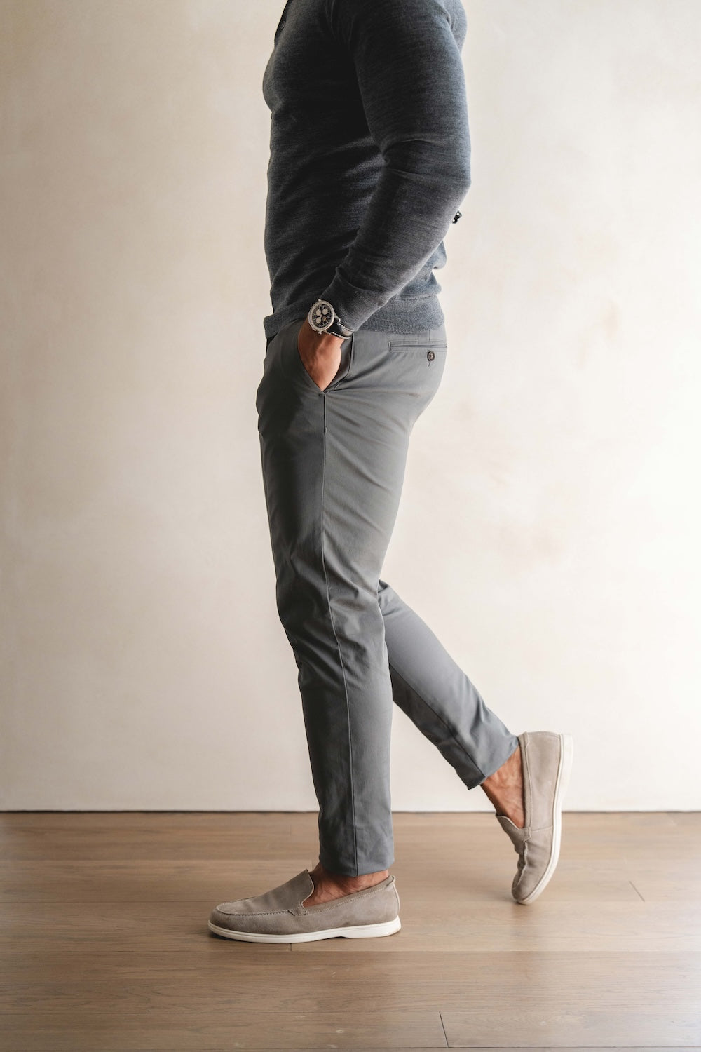 Muscle Fit Cotton Stretch Chino Trouser in Dark Grey