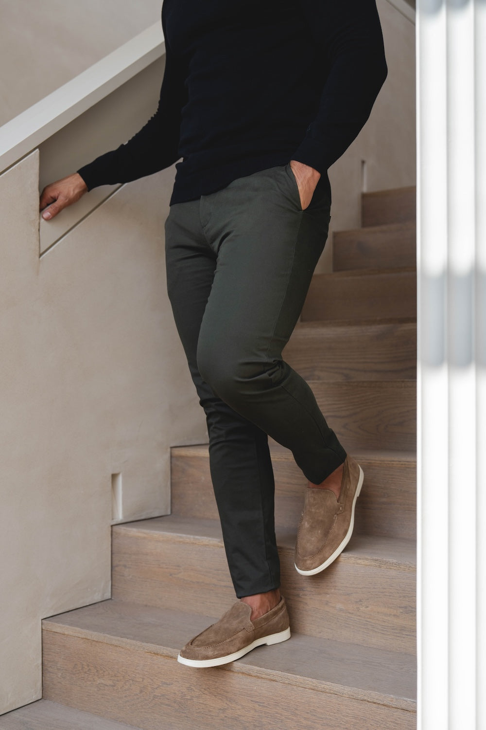 Muscle Fit Cotton Stretch Chino Trouser in Dark Khaki