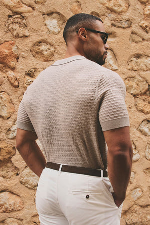 Muscle Fit Cotton Stretch Chino Trouser in Chalk