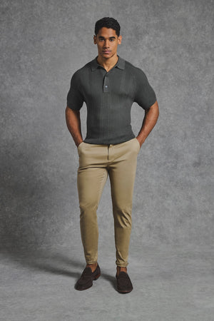 Muscle Fit Cotton Stretch Chino Trouser in Dark Stone