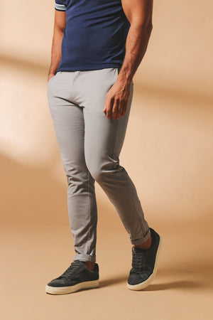 Muscle Fit Cotton Stretch Chino Trouser in Pale Grey