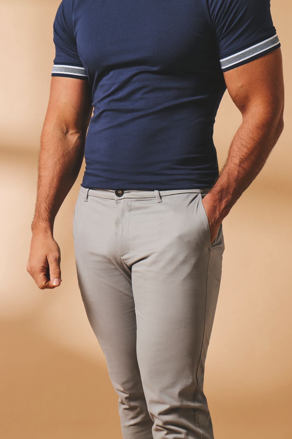 Muscle Fit Cotton Stretch Chino Trouser in Pale Grey