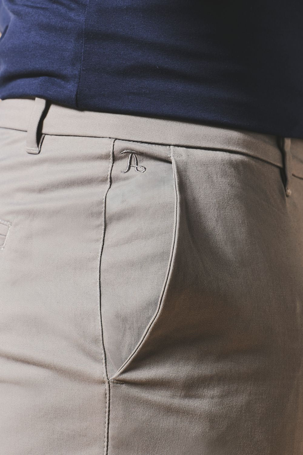 Muscle Fit Cotton Stretch Chino Trouser in Pale Grey