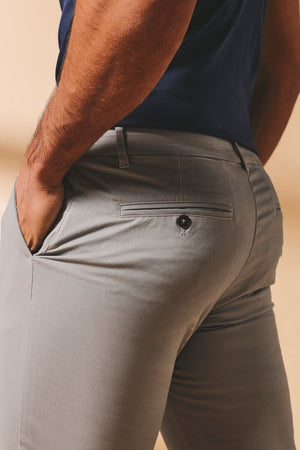Muscle Fit Cotton Stretch Chino Trouser in Pale Grey