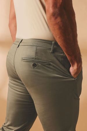 Muscle Fit Cotton Stretch Chino Trouser in Soft Khaki