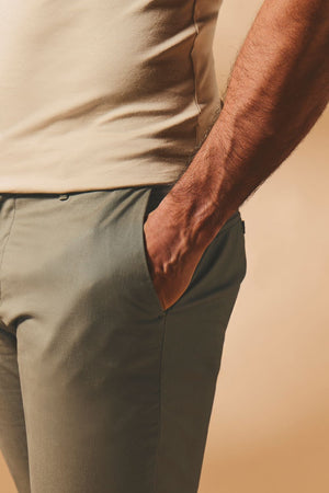 Muscle Fit Cotton Stretch Chino Trouser in Soft Khaki