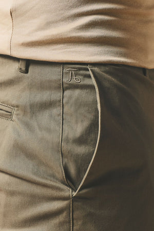Muscle Fit Cotton Stretch Chino Trouser in Soft Khaki