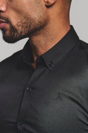 Muscle Fit Short Sleeve Signature Shirt in Black