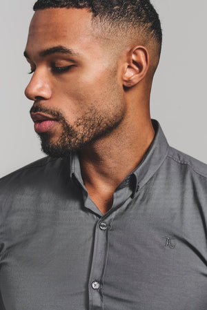 Muscle Fit Short Sleeve Signature Shirt in Grey