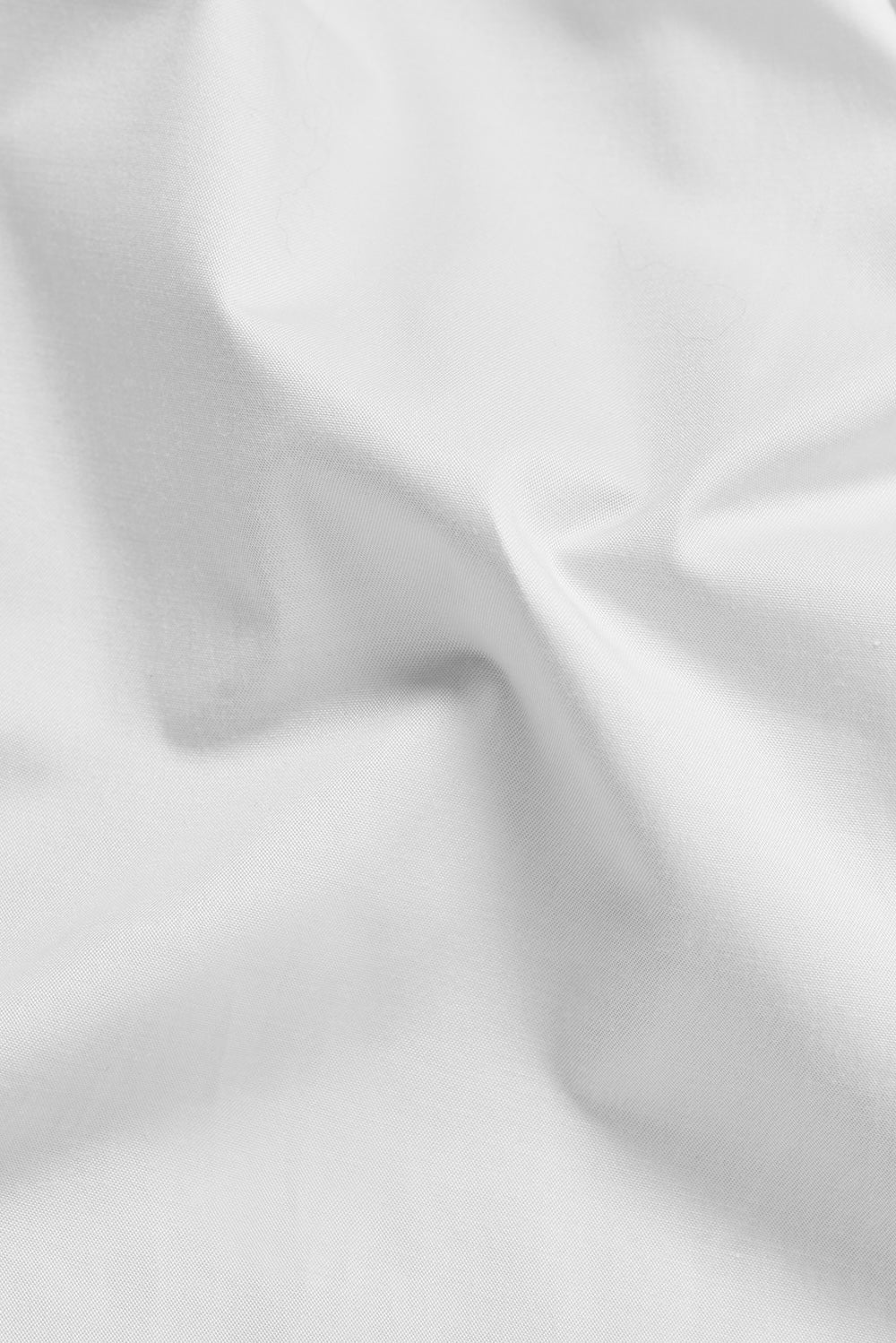 Muscle Fit Short Sleeve Signature Shirt in White