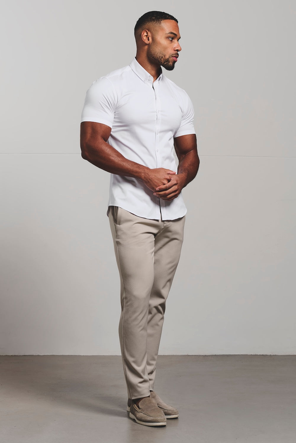 Muscle Fit Short Sleeve Signature Shirt in White