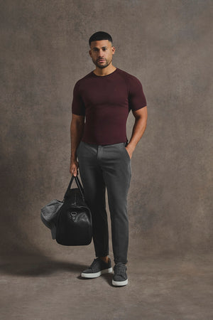 Muscle Fit T-Shirt in Bordeaux