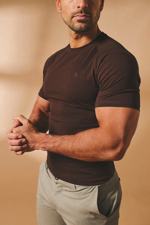 Muscle Fit T-Shirt in Chocolate