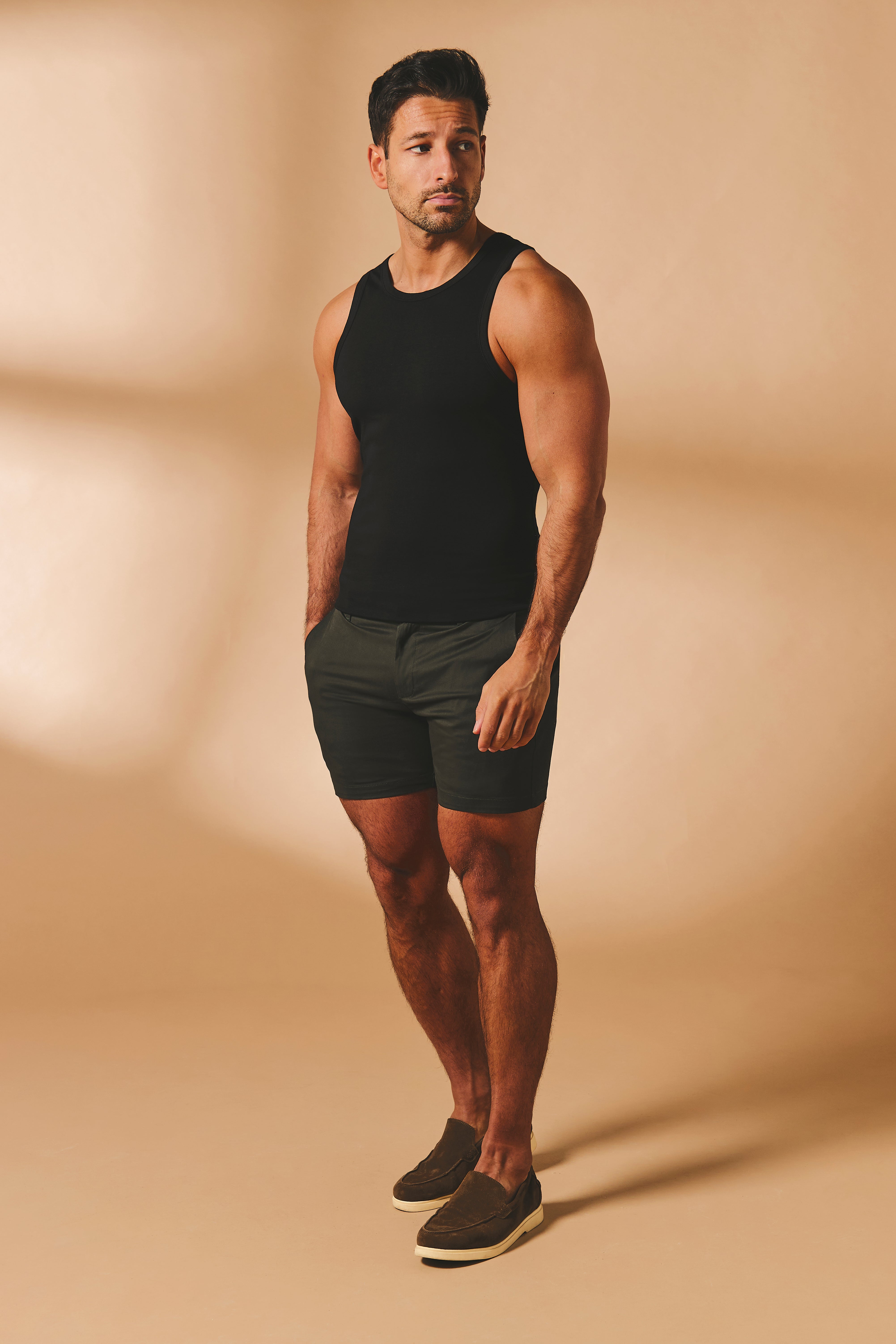 Muscle Fit Vest in Black