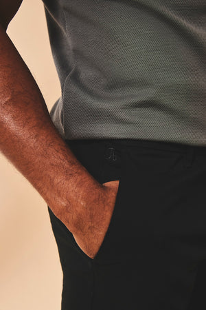 Muscle Fit Chino Shorts in Black
