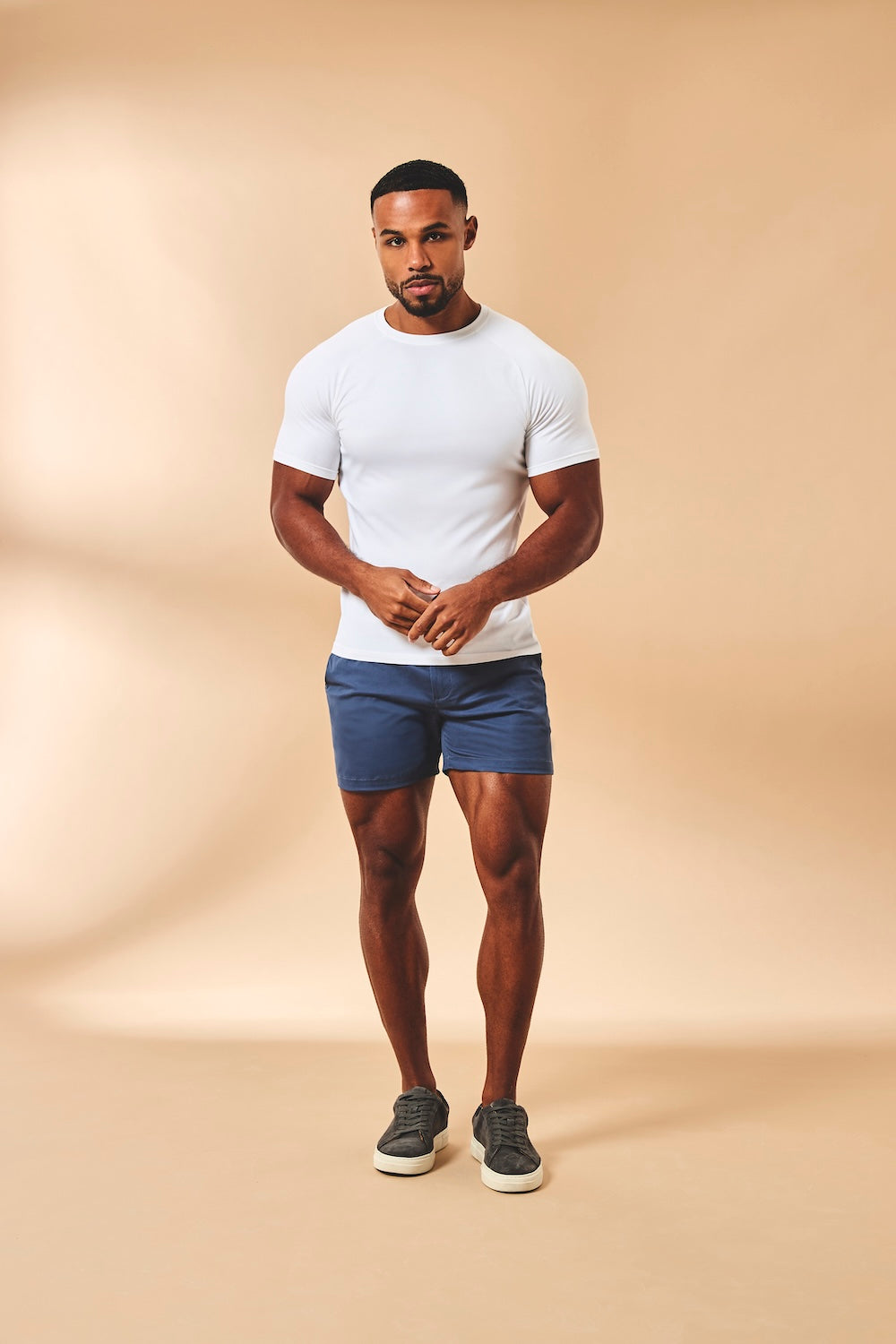 Muscle Fit Stretch Chino Shorts - Shorter Length in Airforce