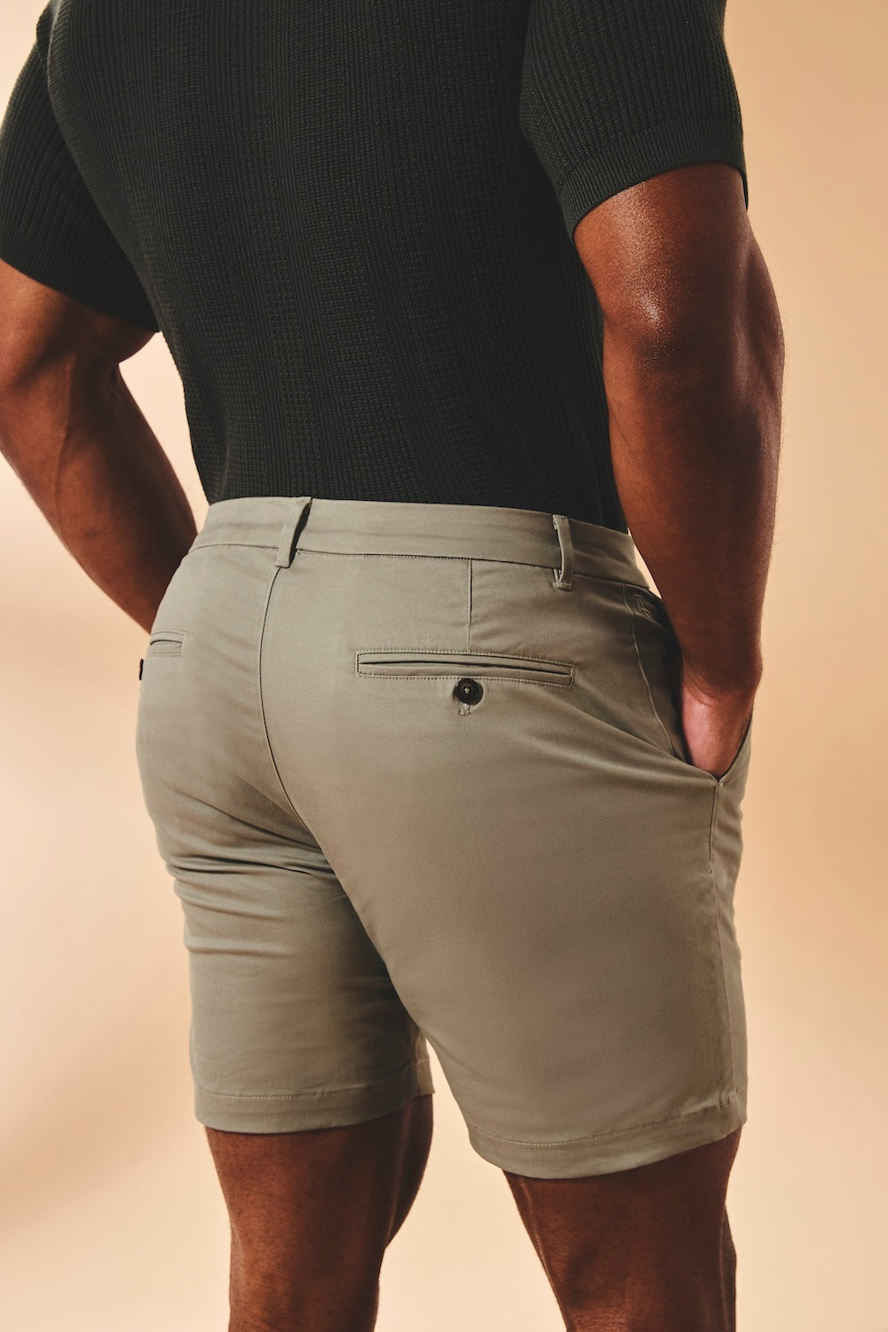 Muscle Fit Chino Shorts in Soft Khaki
