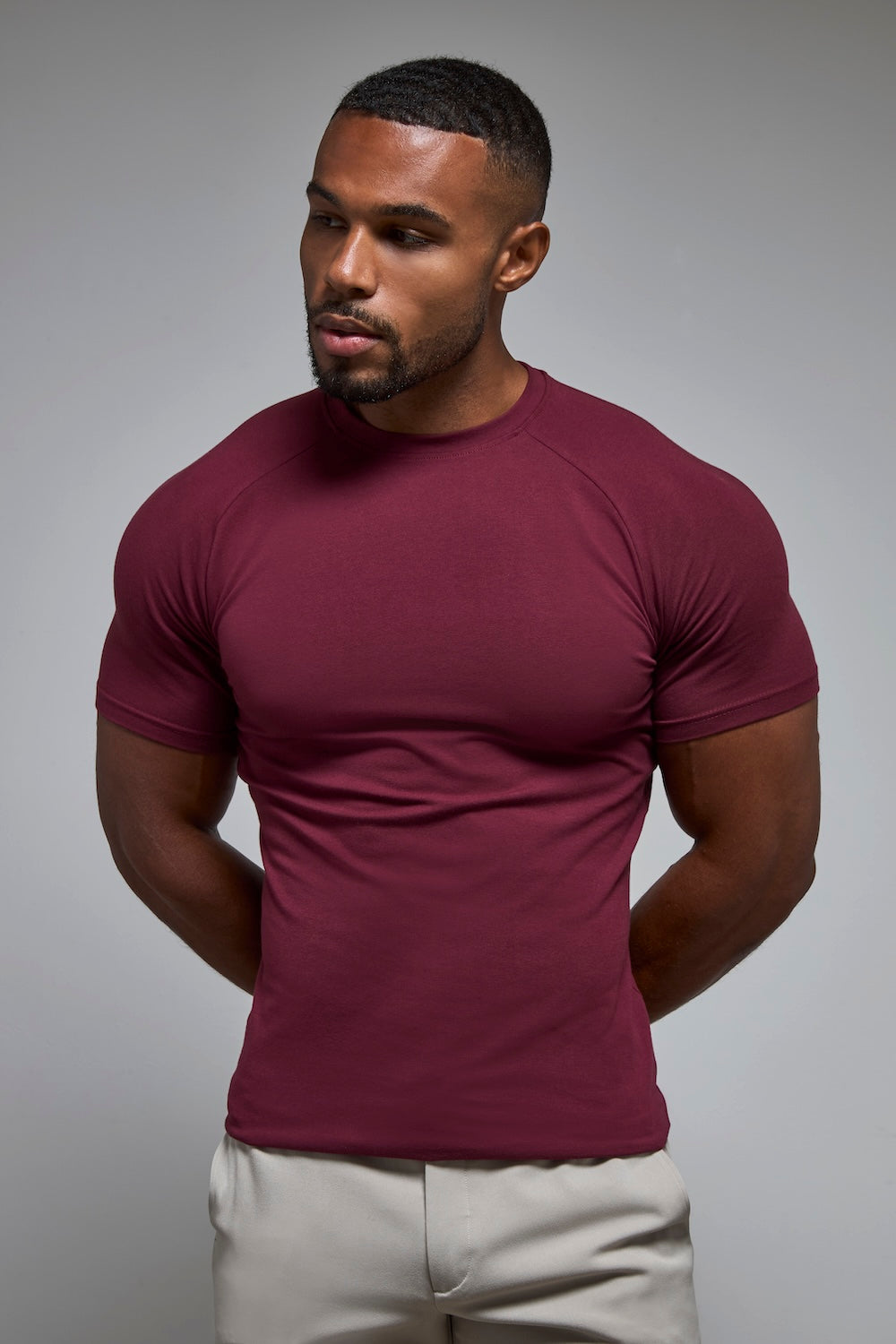 Muscle Fit T-Shirt in Burgundy