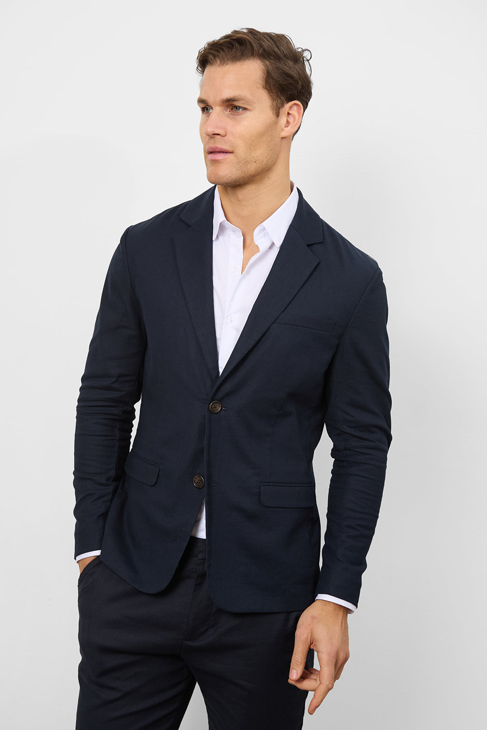 Linen Blend Suit Jacket in Navy - TAILORED ATHLETE - ROW