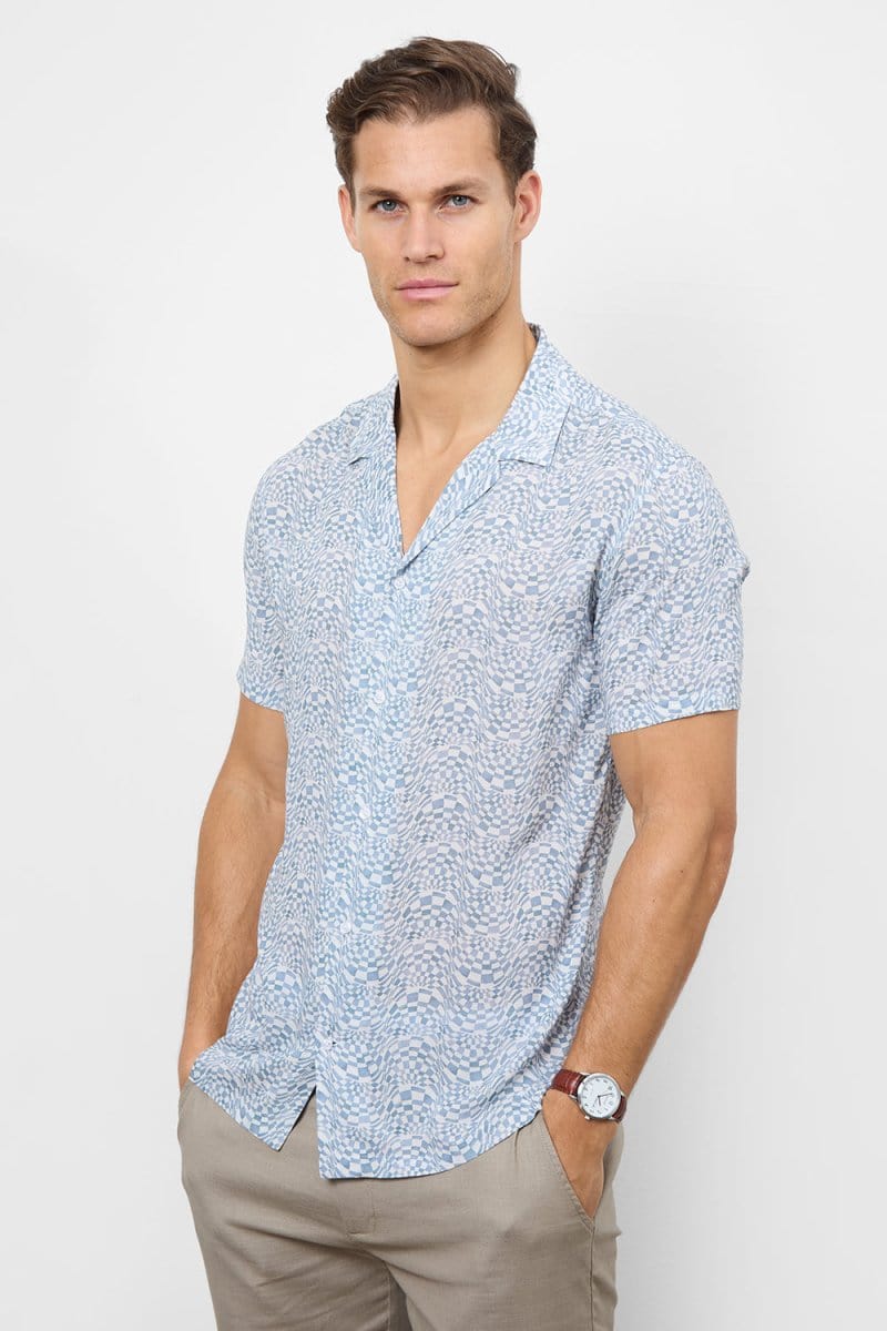 Printed Shirt in Blue Optical Geo - TAILORED ATHLETE - ROW