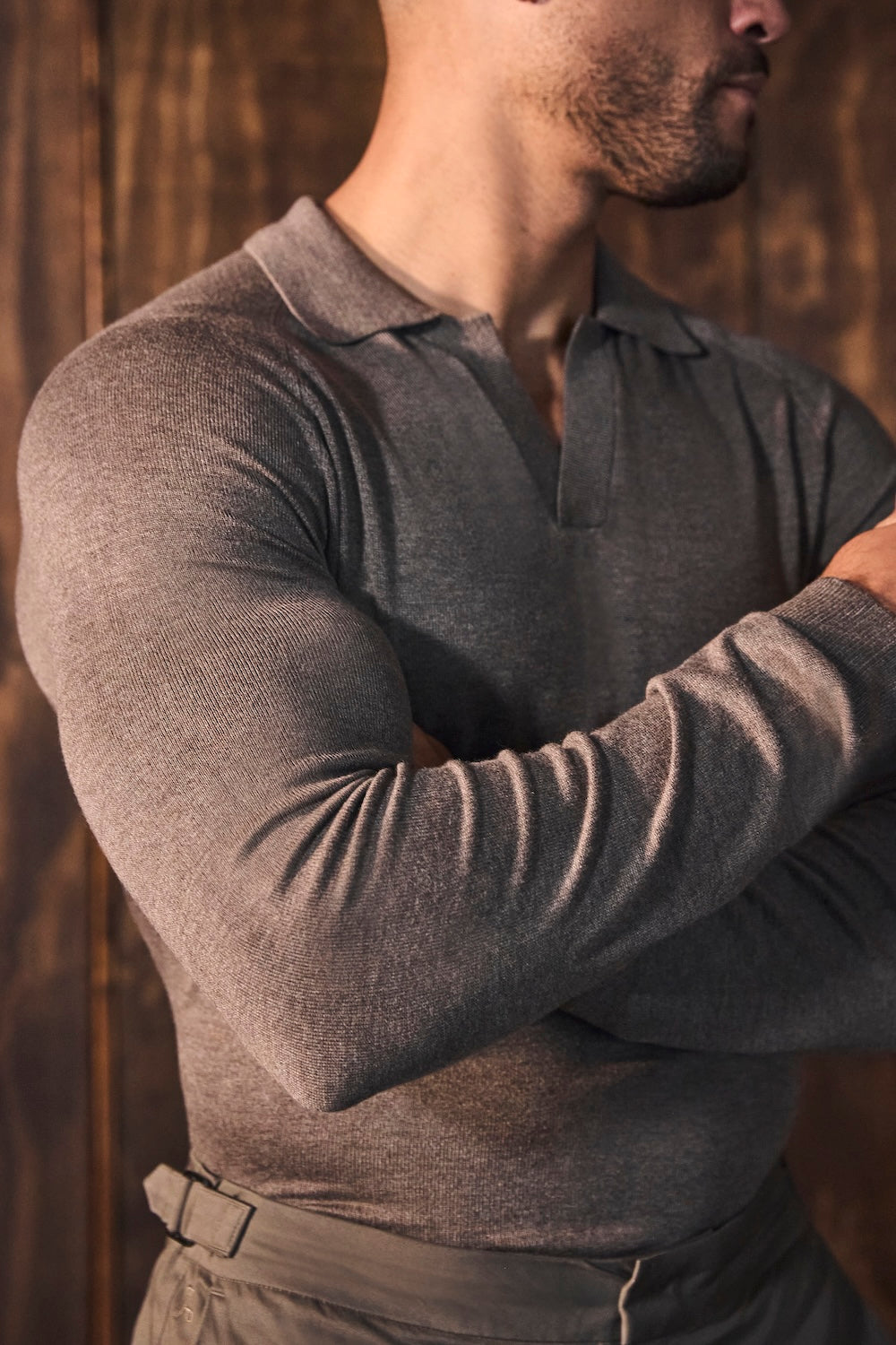 Open Collar Knitted Polo Shirt in Brown Marl