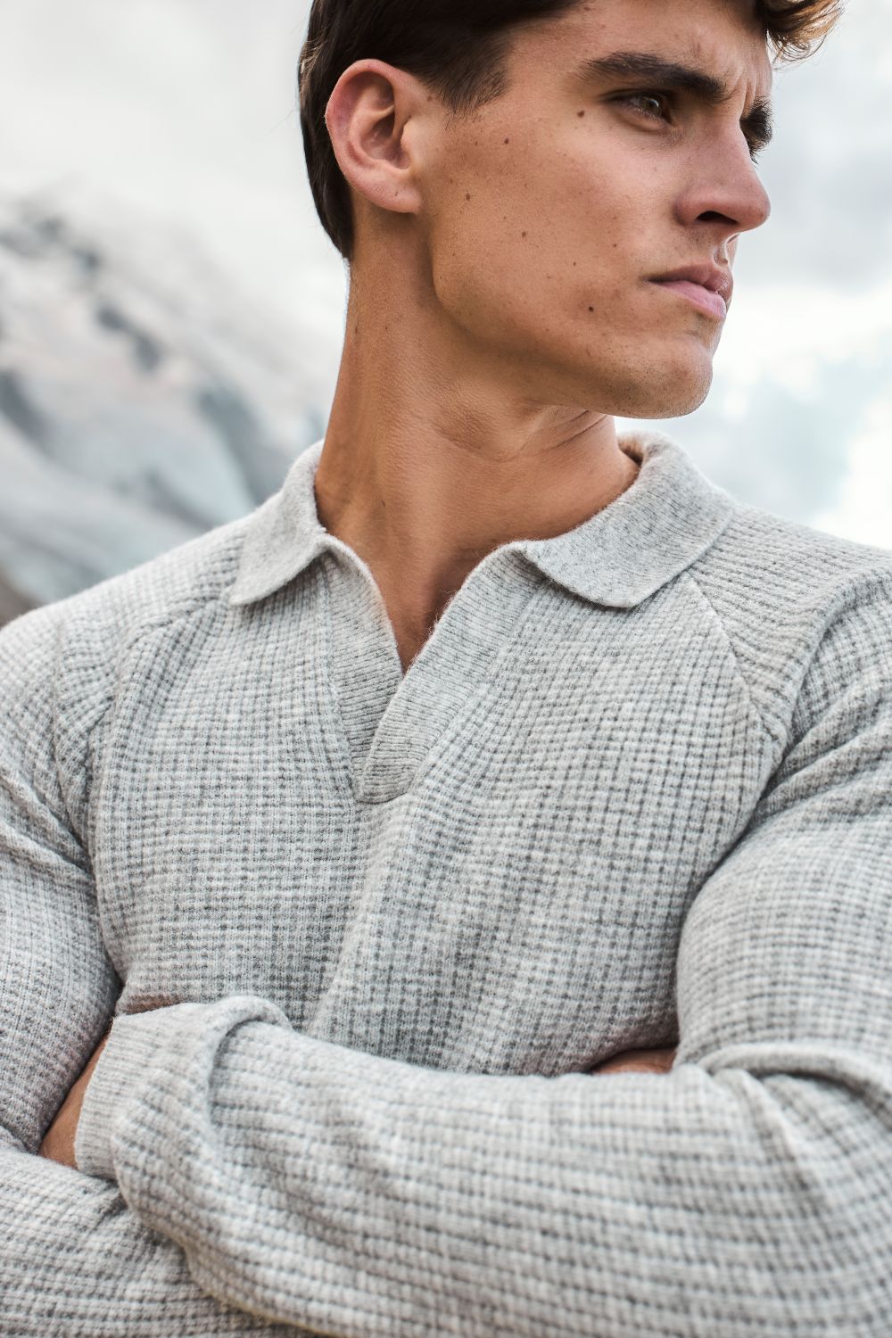 Fisherman Ribbed Open Collar Polo Shirt in Light Grey Marl