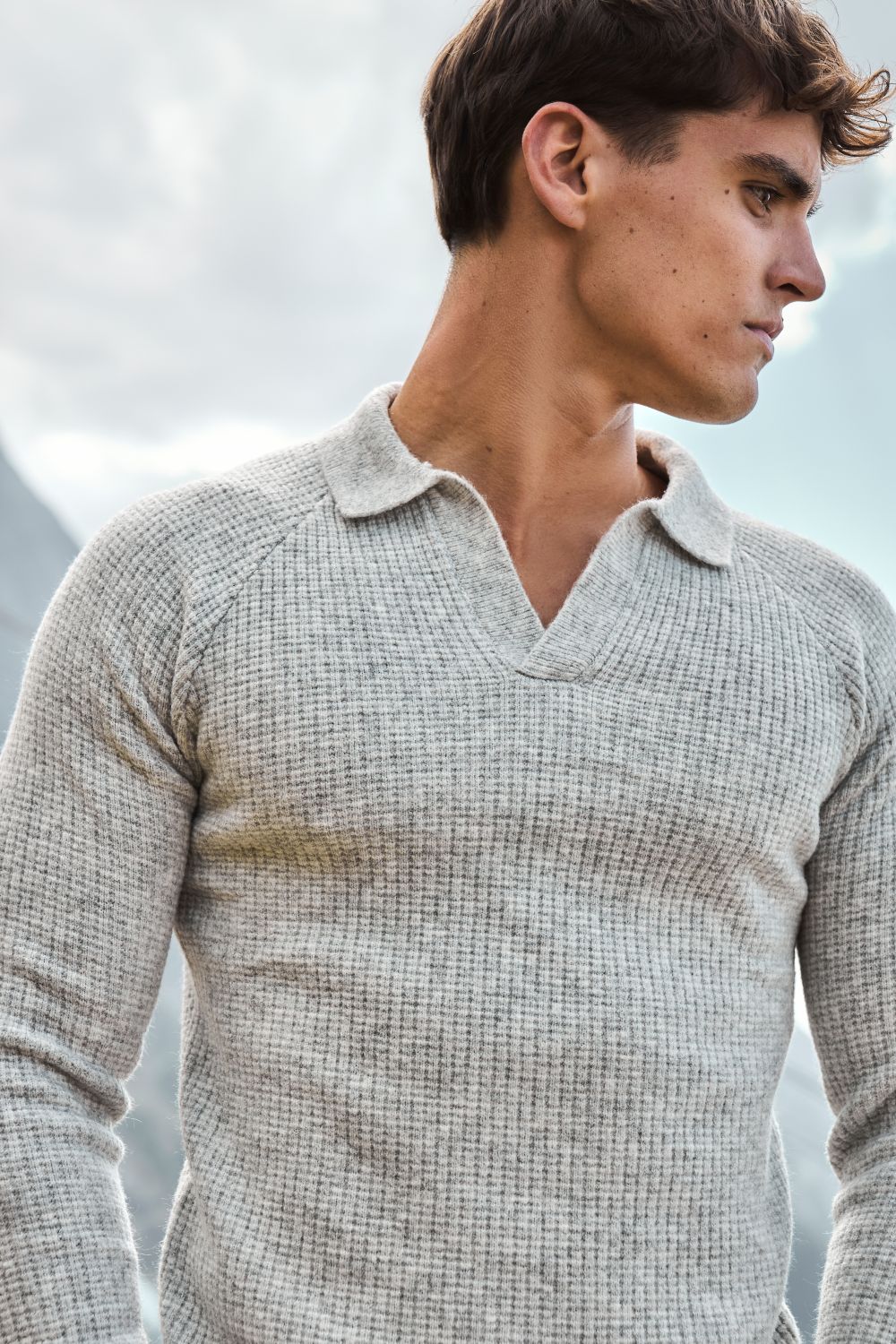 Fisherman Ribbed Open Collar Polo Shirt in Light Grey Marl