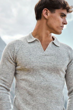 Fisherman Ribbed Open Collar Polo Shirt in Light Grey Marl