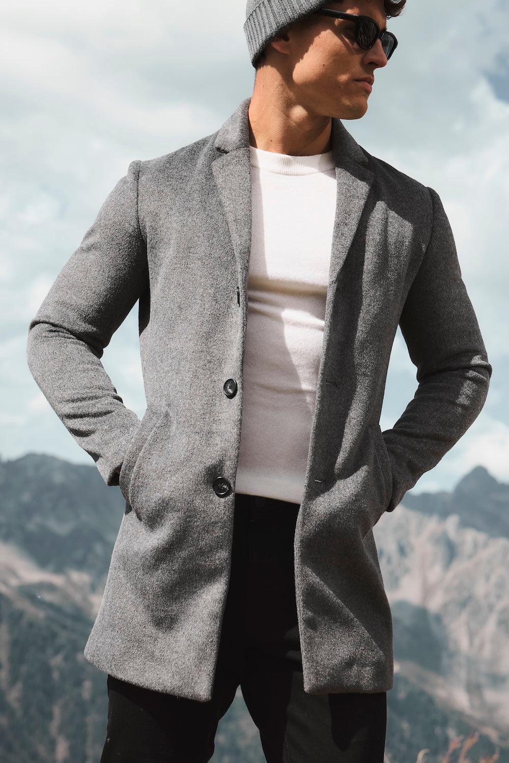 Single Breasted Overcoat in Grey
