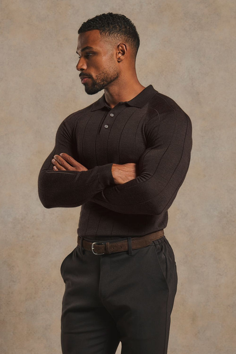 Extra Fine Merino Wool Wide Ribbed Polo Shirt in Bitter Chocolate