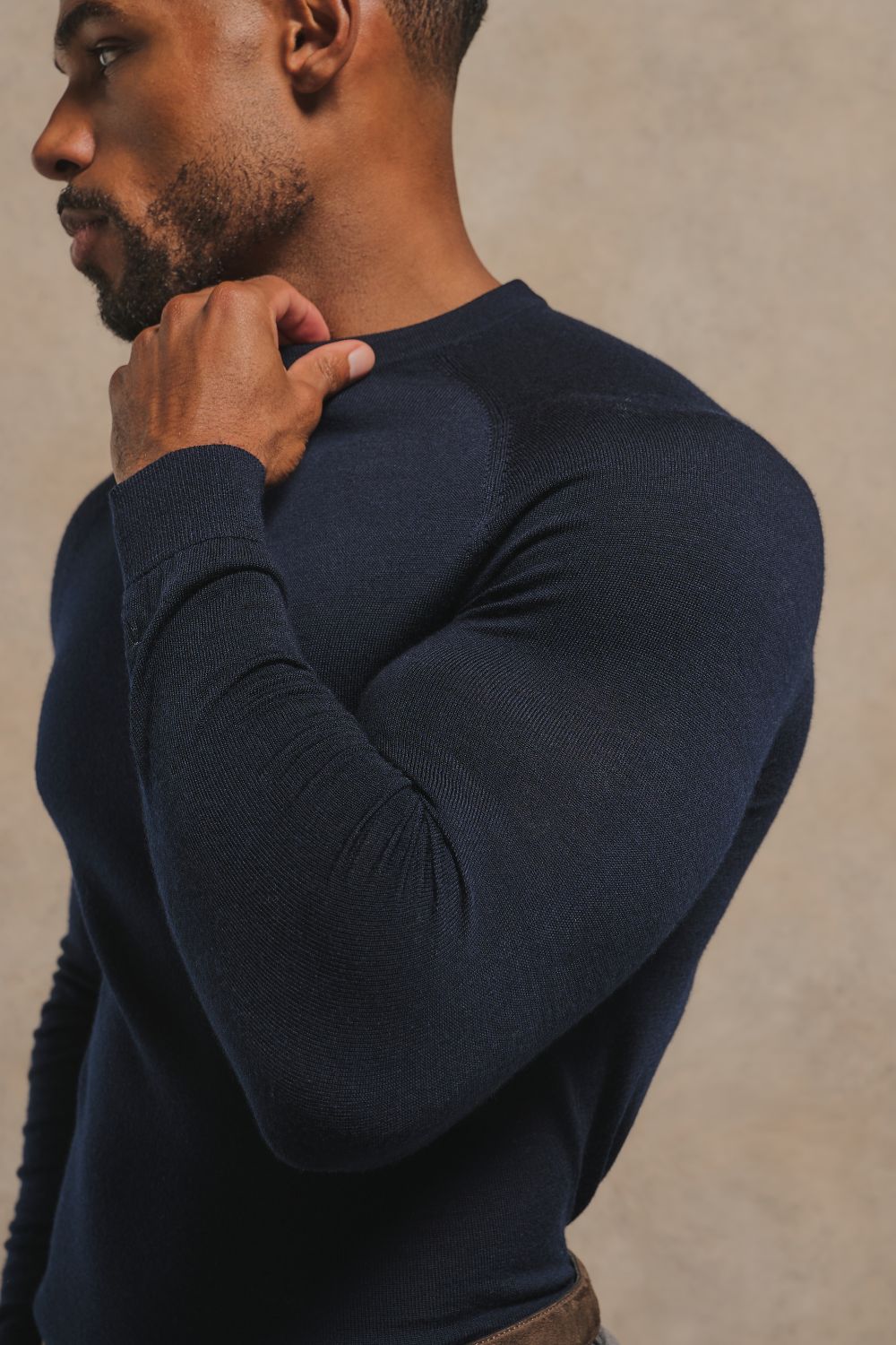 Extra Fine Merino Wool Crew Neck Jumper in Navy