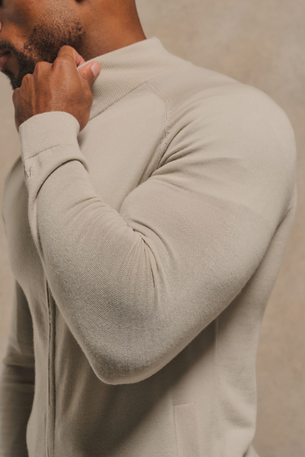 Extra Fine Merino Wool Knitted Zip Through in Alabaster