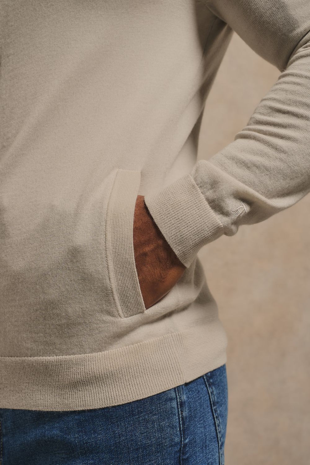 Extra Fine Merino Wool Knitted Zip Through in Alabaster
