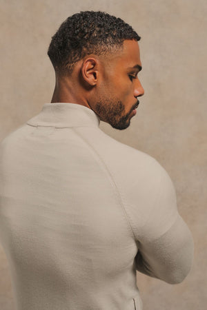 Extra Fine Merino Wool Knitted Zip Through in Alabaster