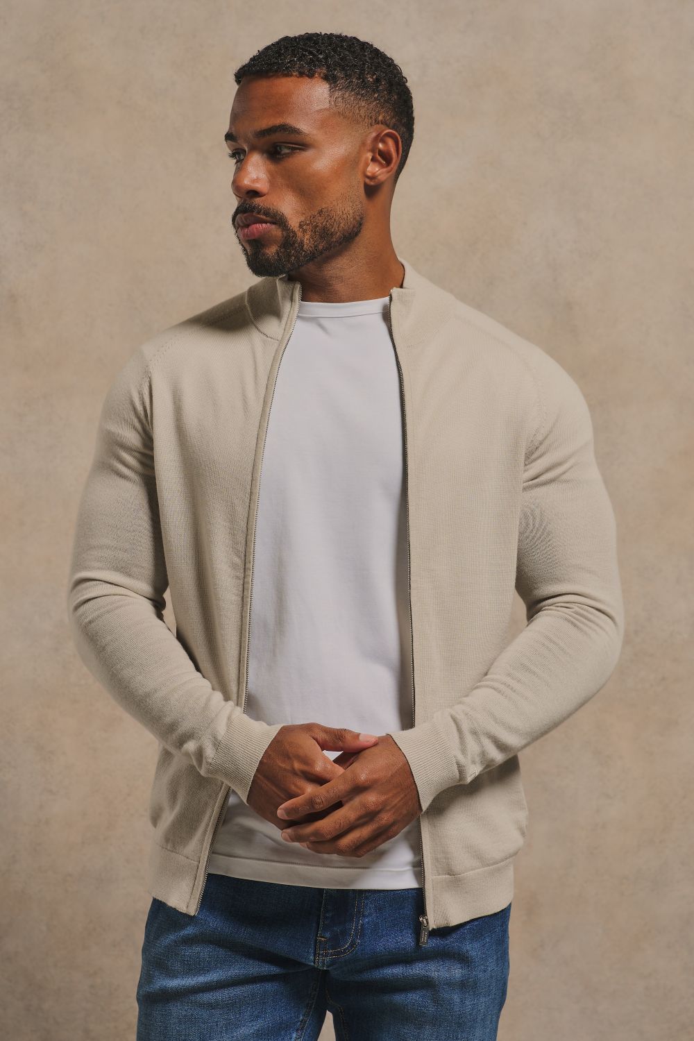 Extra Fine Merino Wool Knitted Zip Through in Alabaster