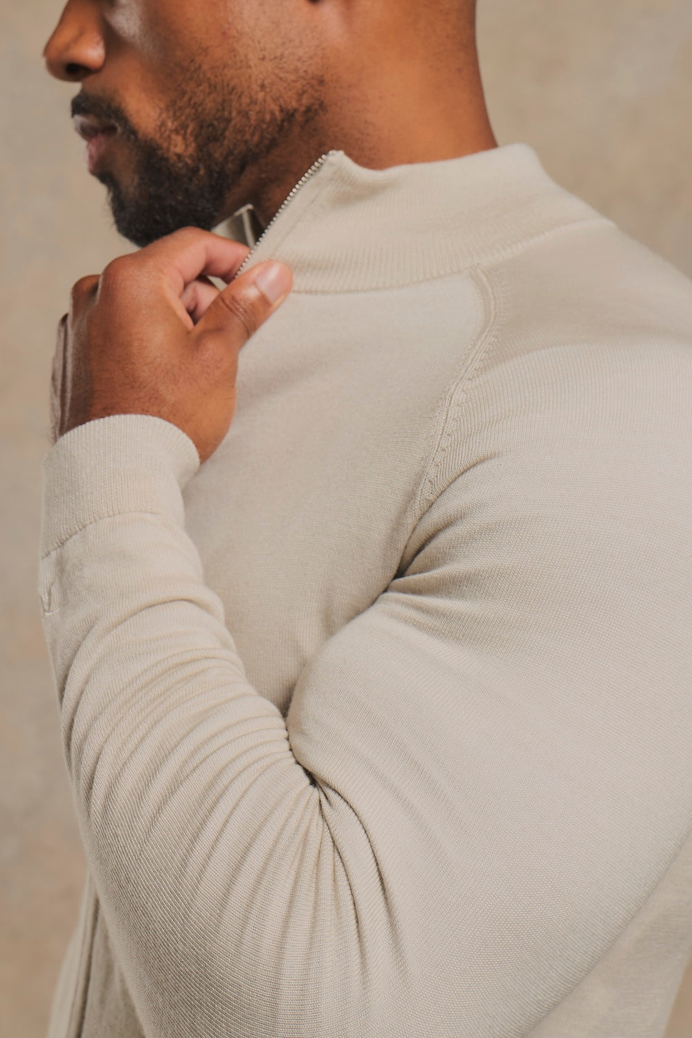 Extra Fine Merino Wool Knitted Zip Through in Alabaster