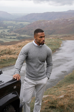 Soft Cable Crew Neck Jumper in Mid Grey