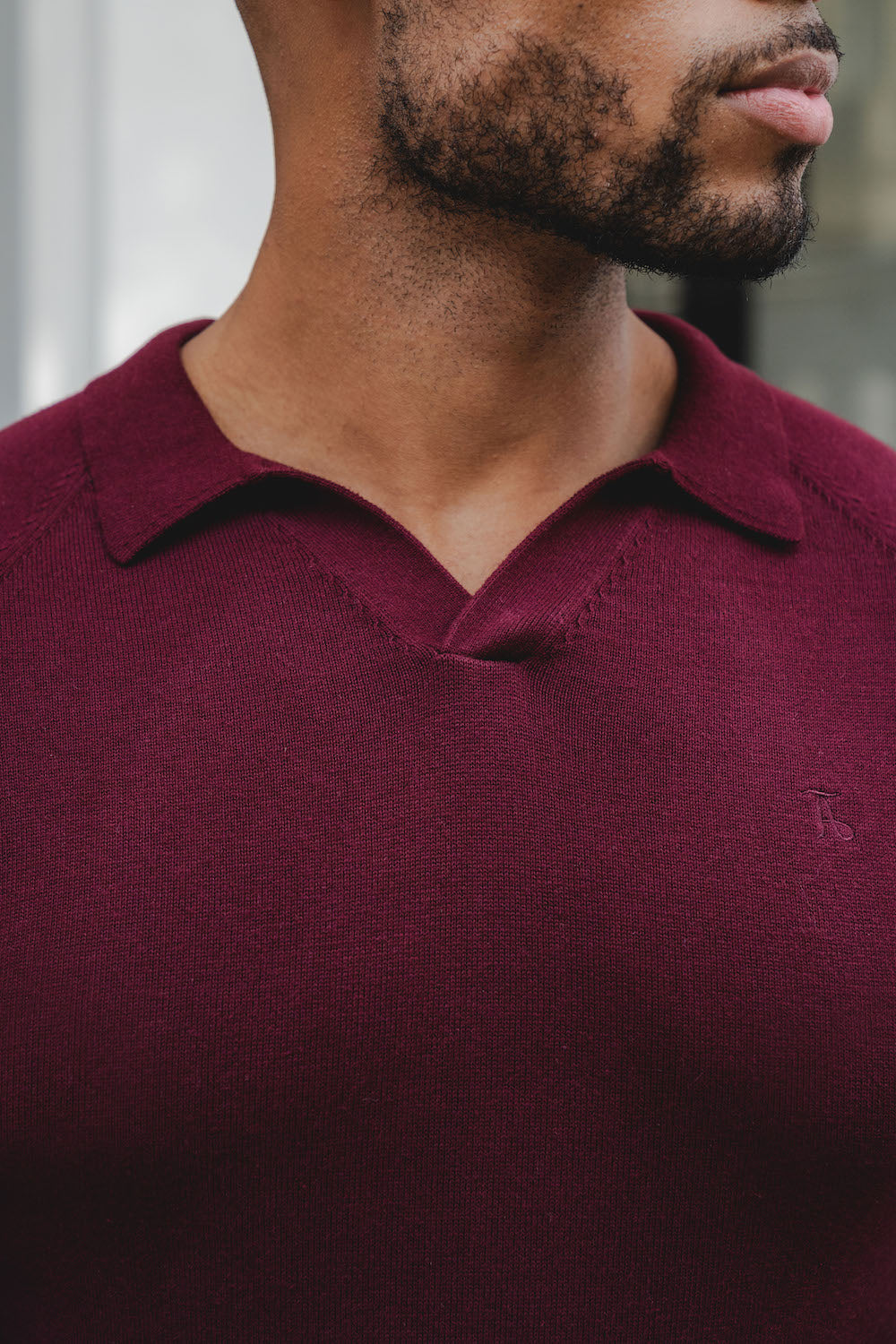 Buttonless Open Collar Polo Shirt in Claret
