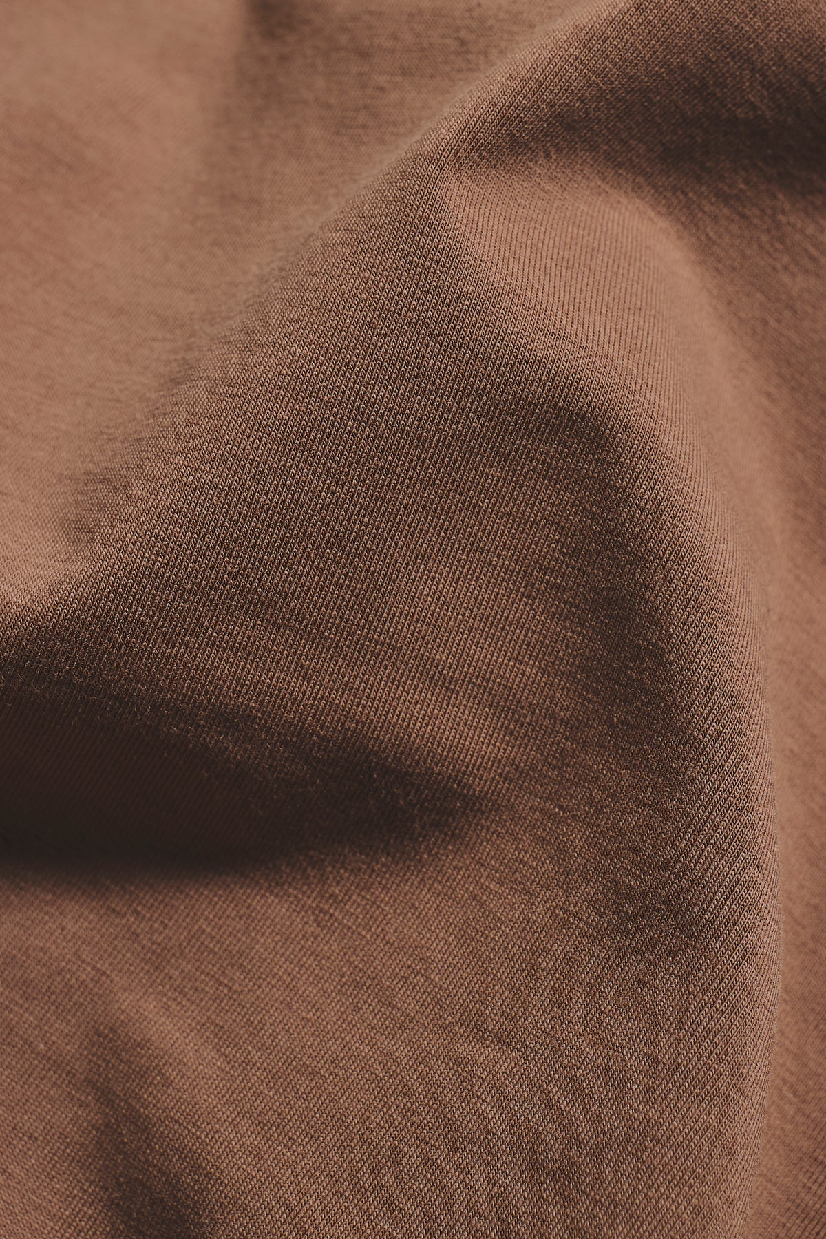 Muscle Fit V Neck in Soft Walnut